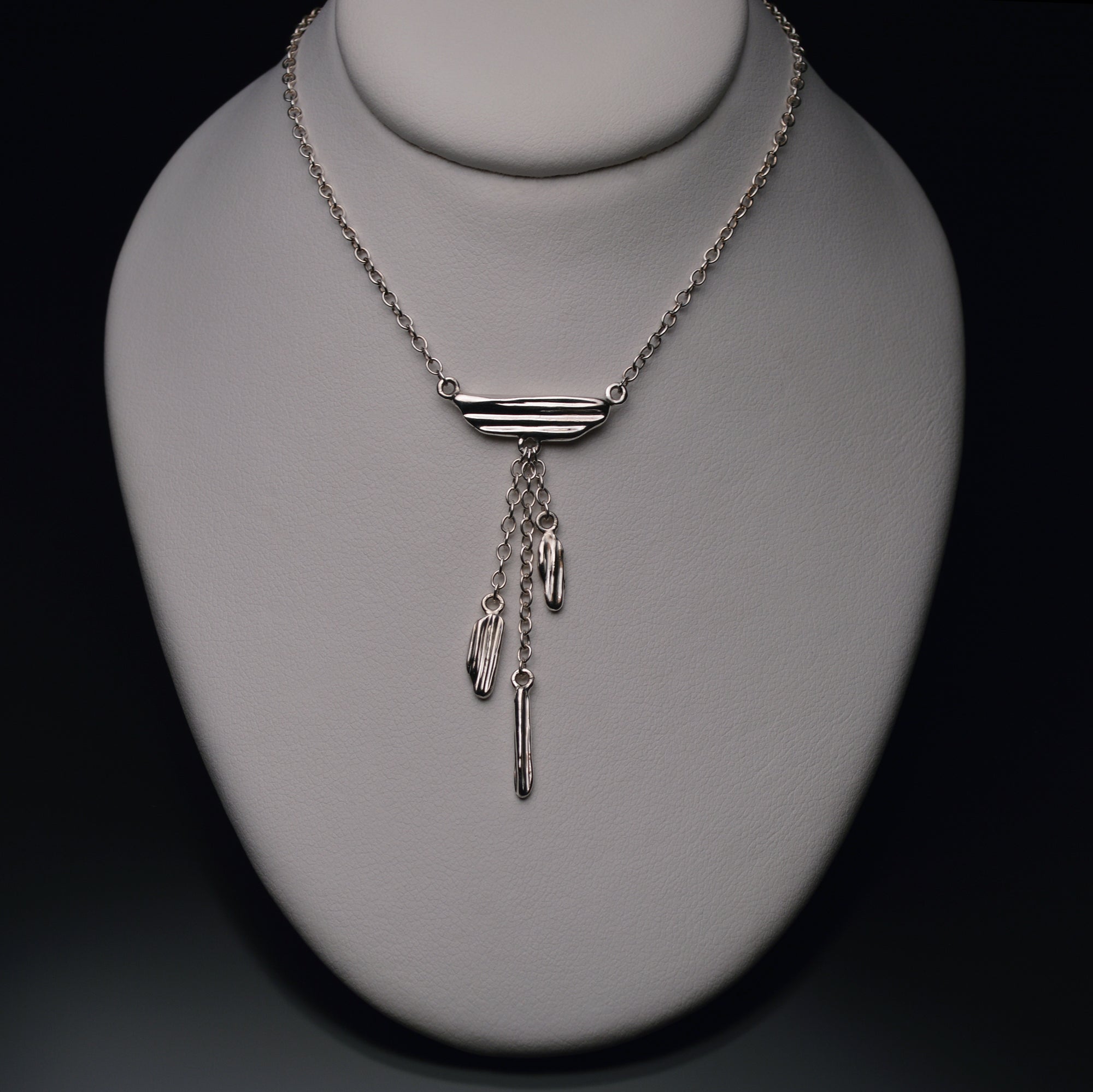 Strawcast Bar with 3 Dangles