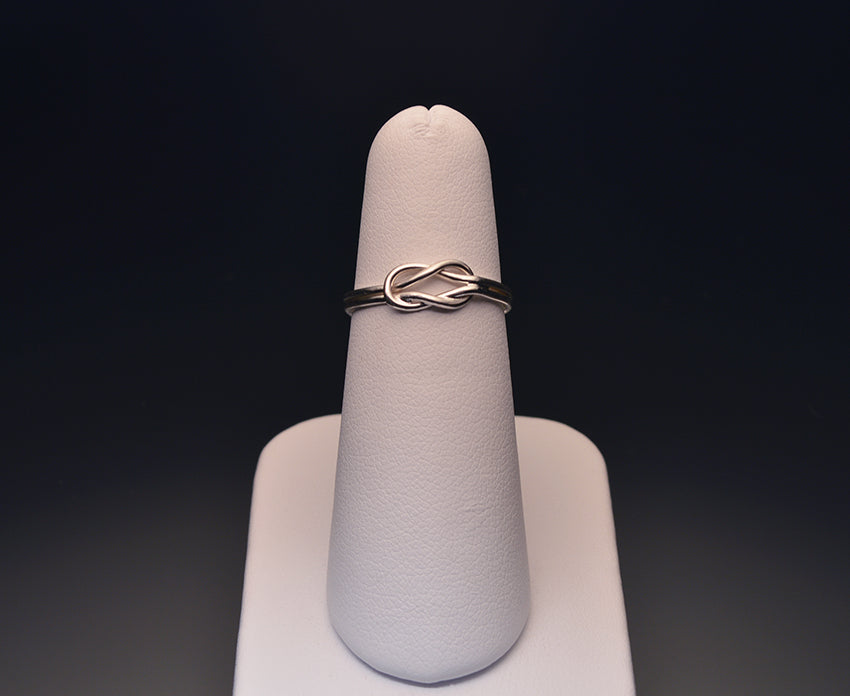 Knot Ring