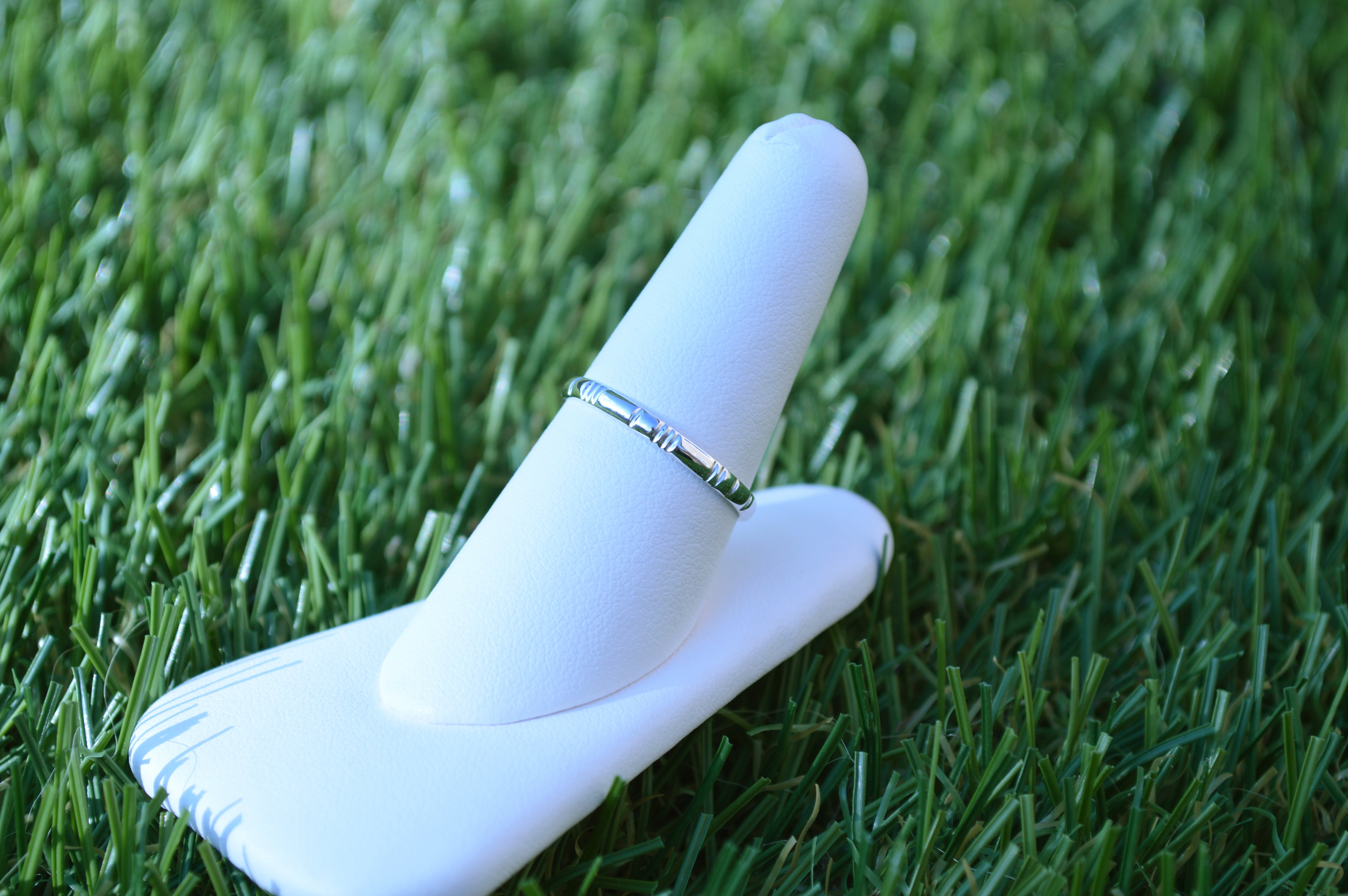 Vertical Line Band Ring