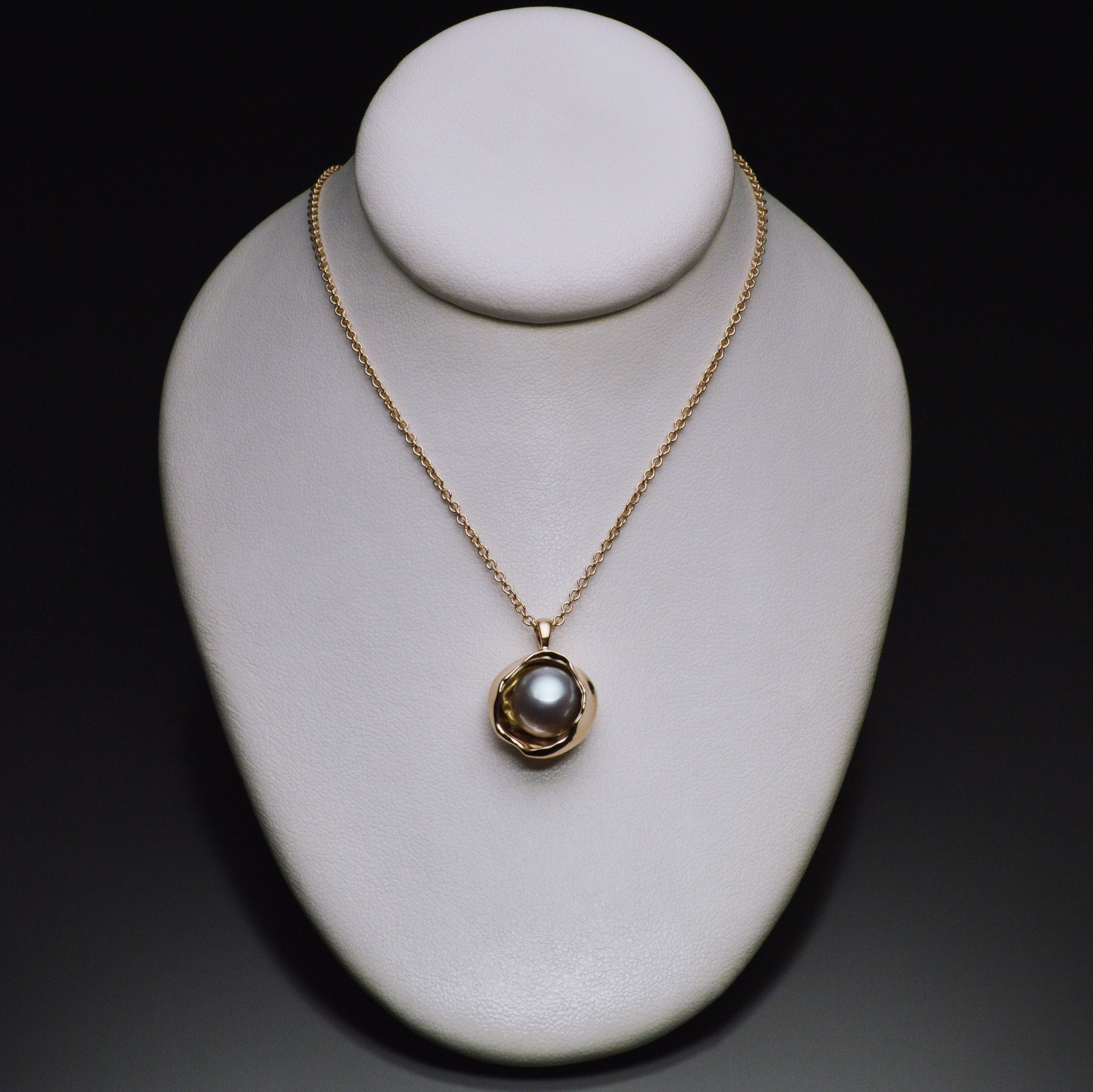 Gold Juno Watercast Pendant