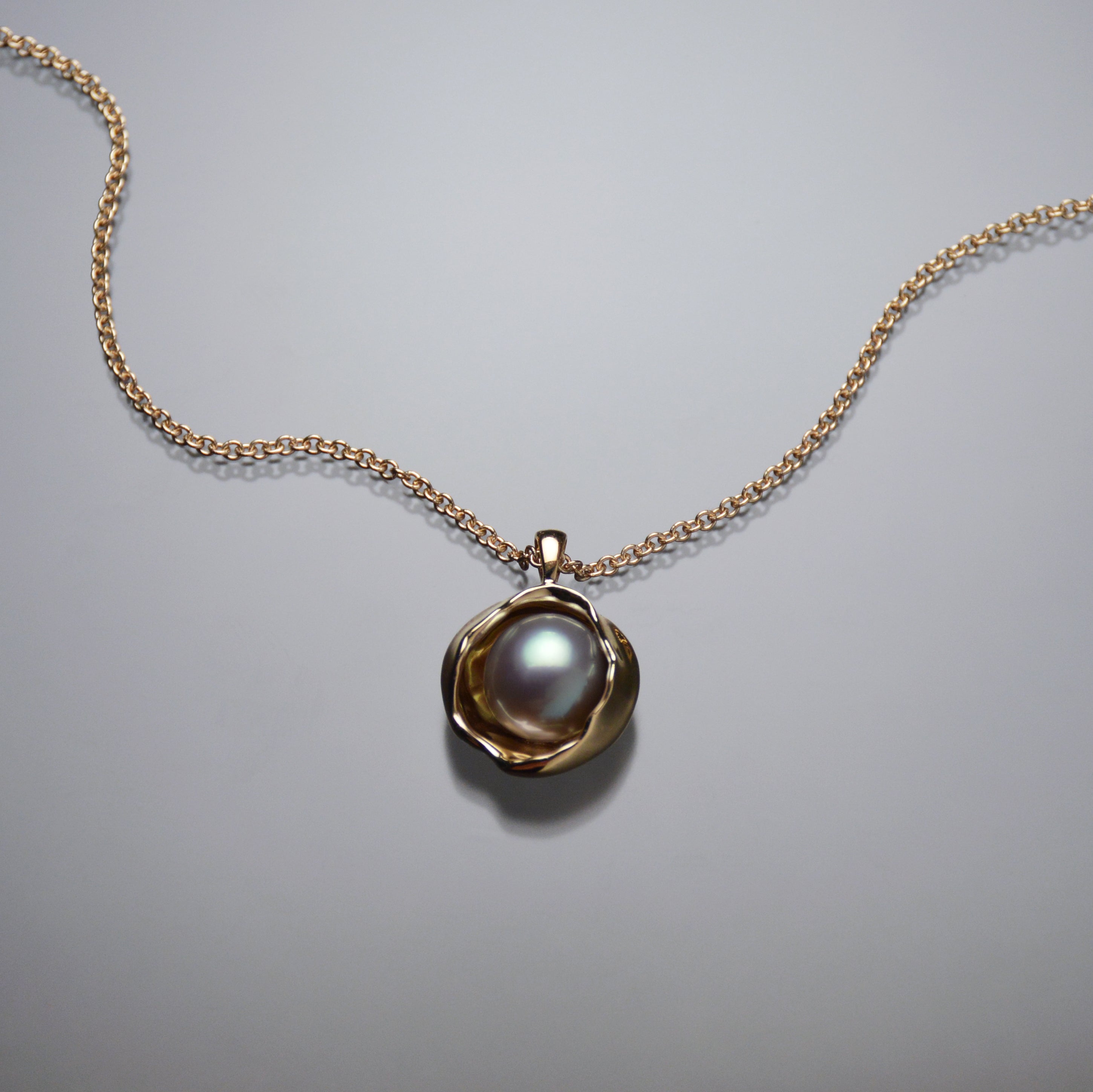 Gold Juno Watercast Pendant
