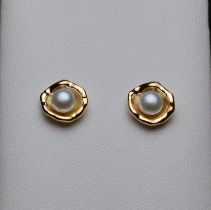Gold Sanibel Watercast Pearl Earrings