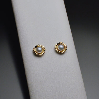 Gold Sanibel Watercast Pearl Earrings