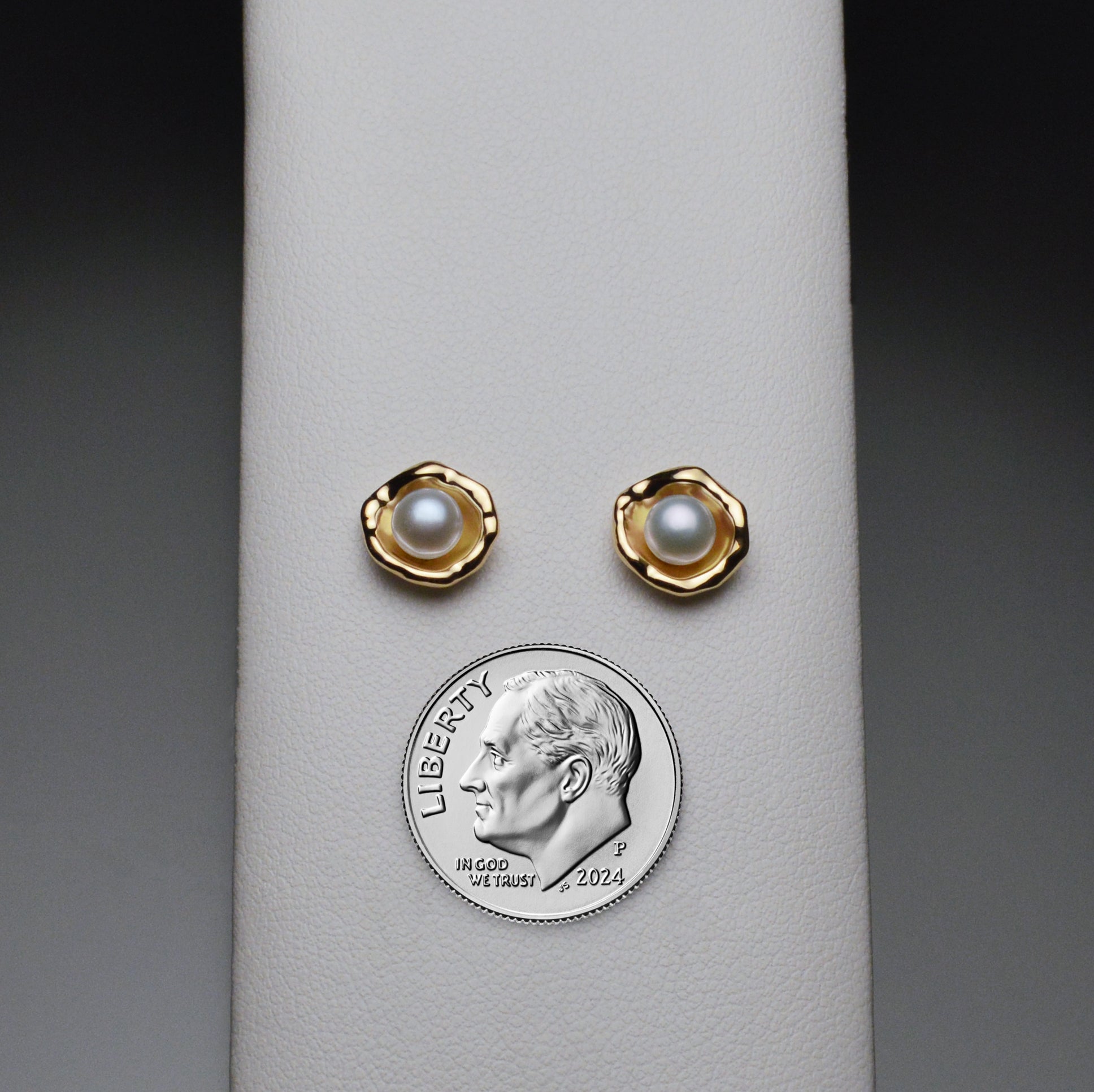 Gold Sanibel Watercast Pearl Earrings