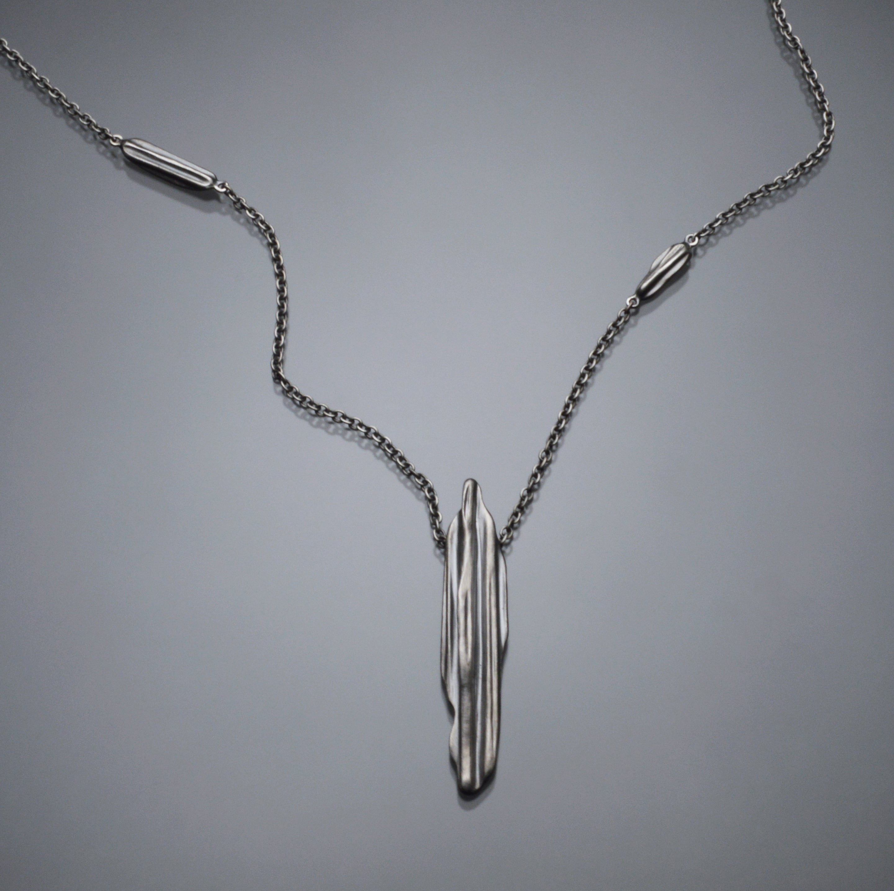 Belluno Strawcast Pendant with Accents