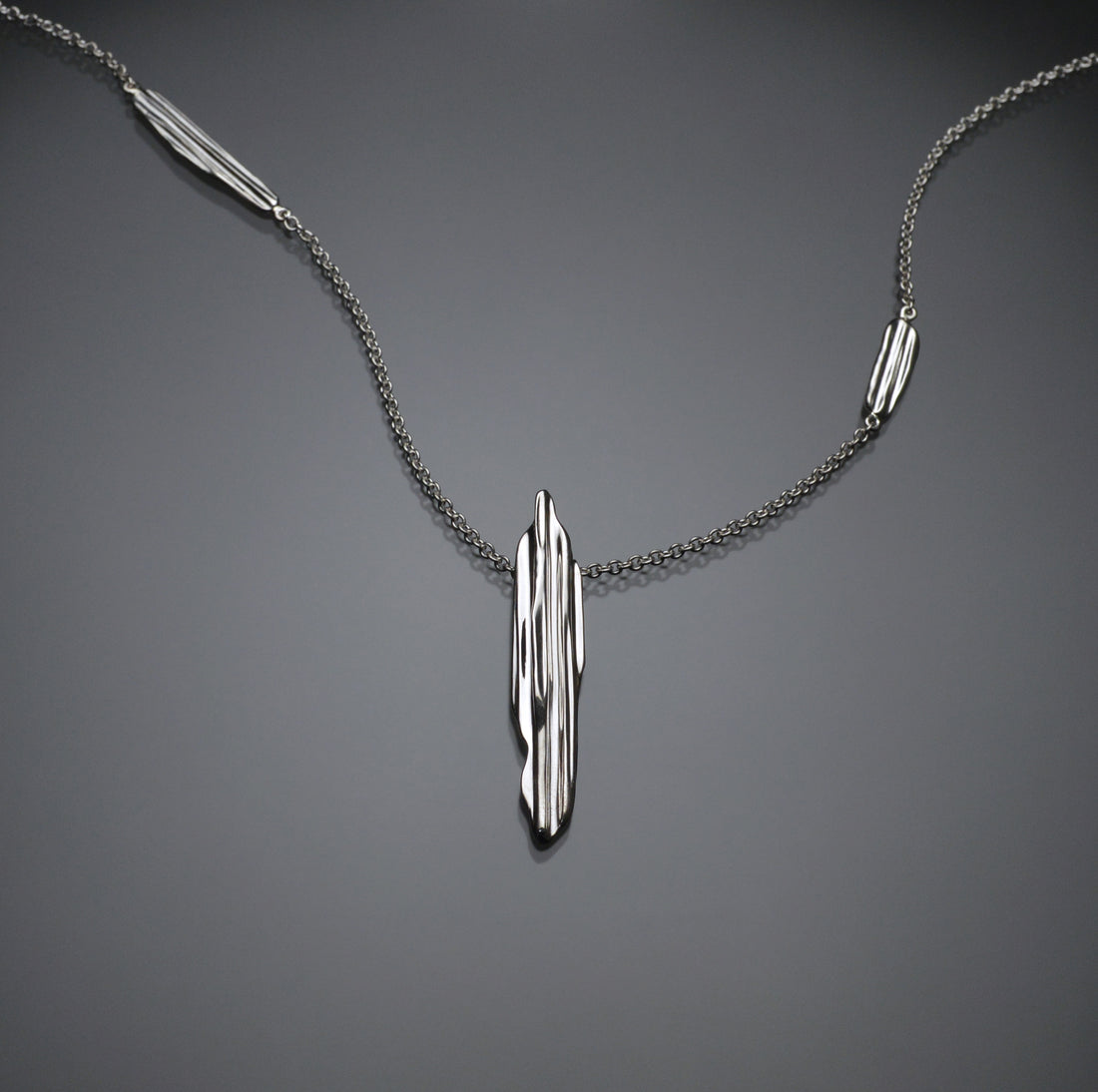 Belluno Strawcast Pendant with Accents