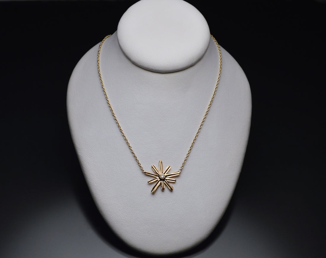 Gold Siena Strawcast Flower Pendant with Diamond