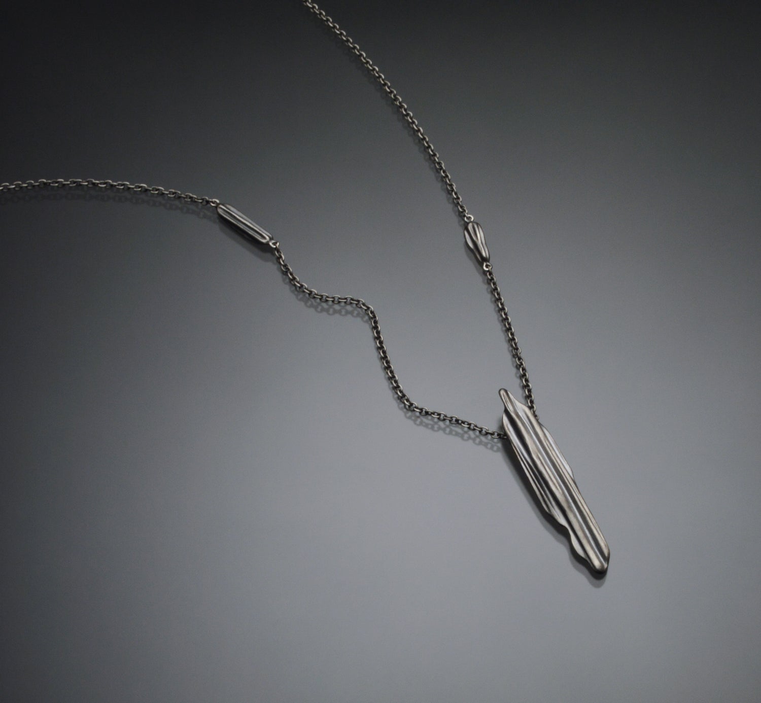 Belluno Strawcast Pendant with Accents