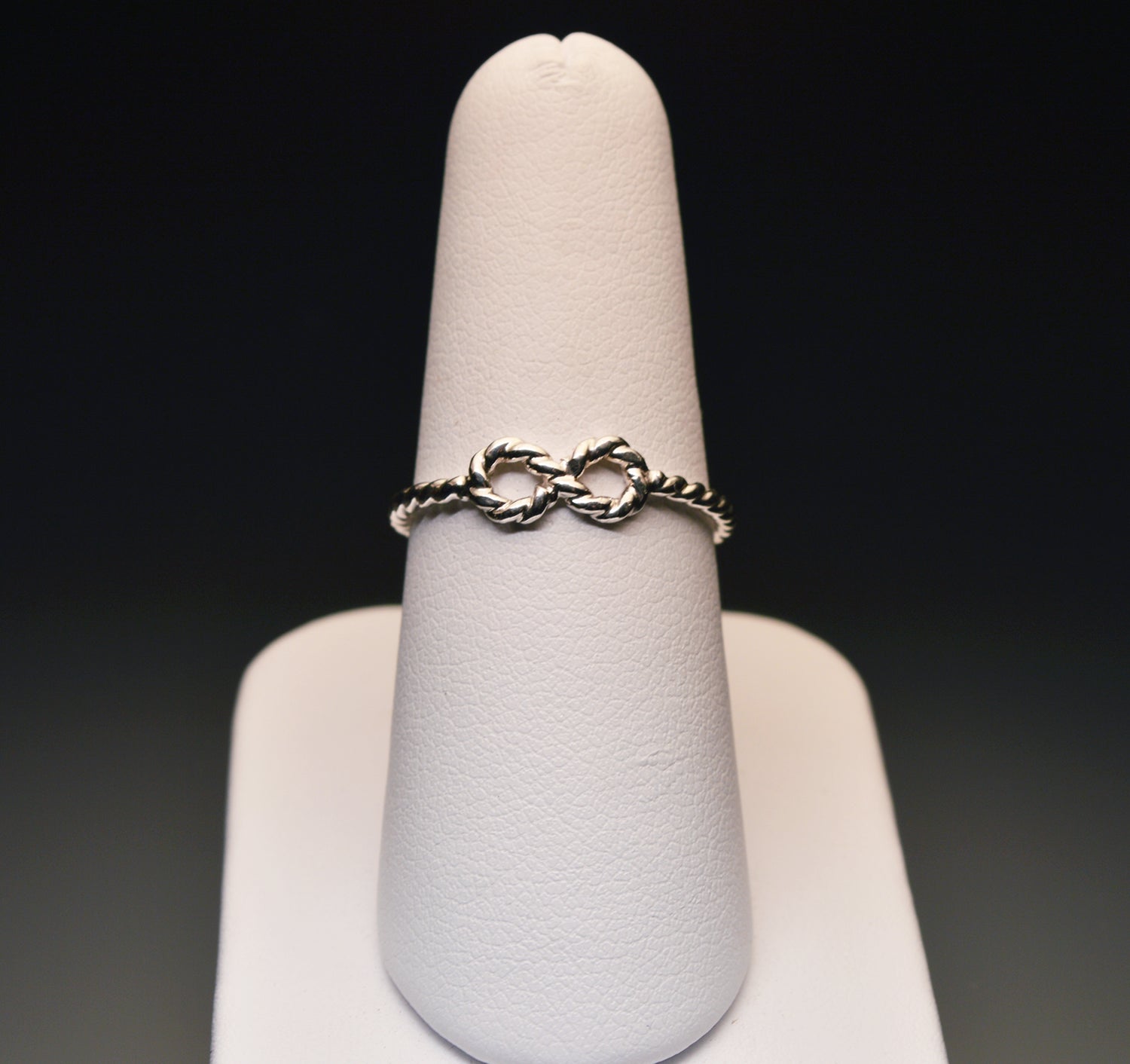 Twisted Infinity Ring