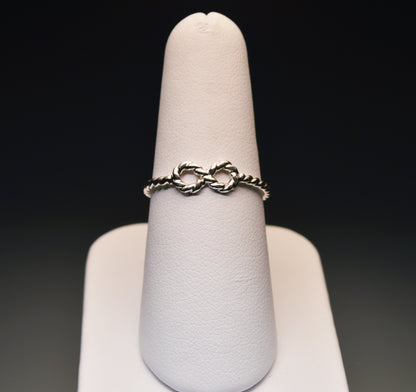 Twisted Infinity Ring