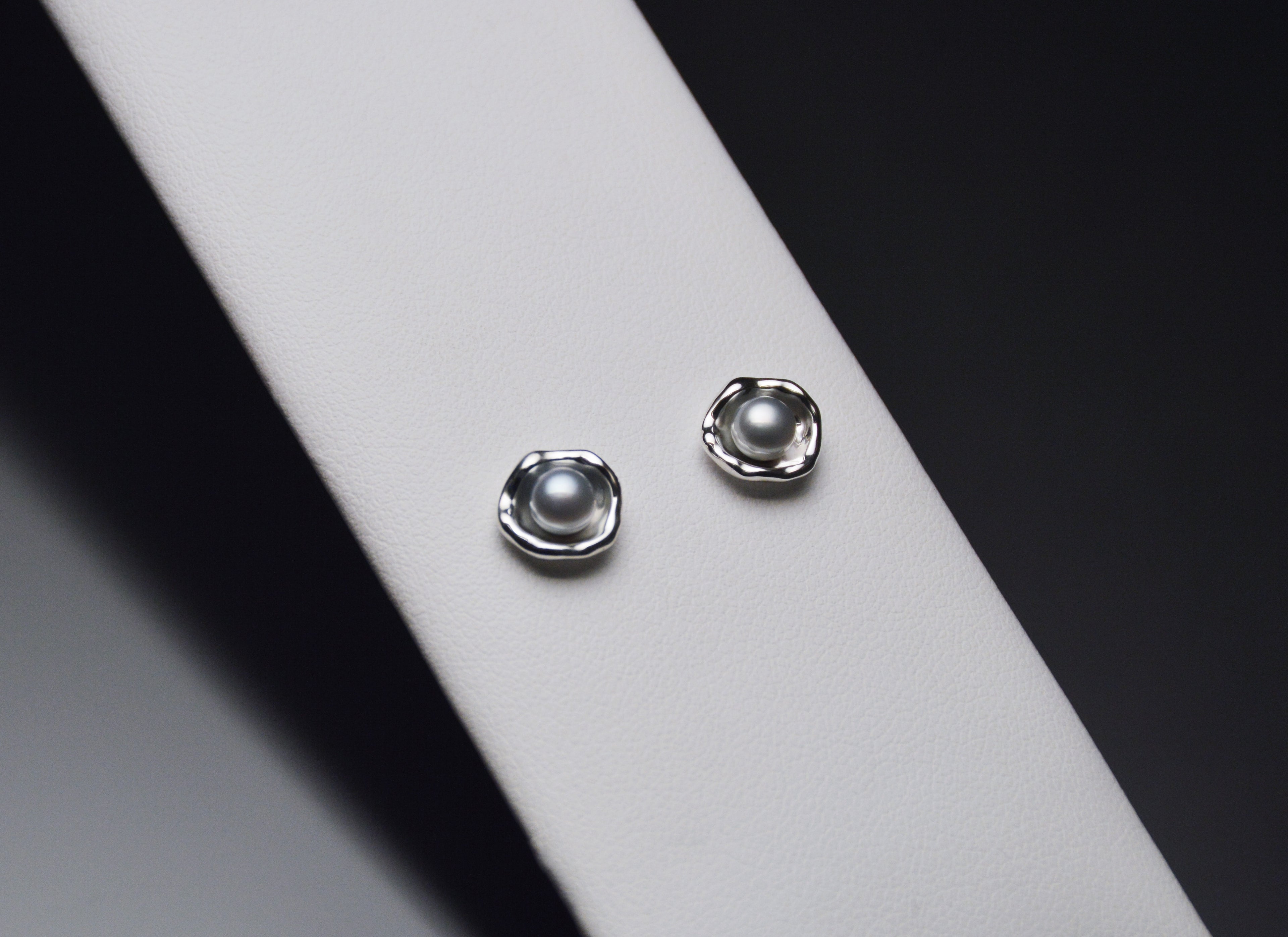 Sanibel Watercast Earrings w/ Pearl