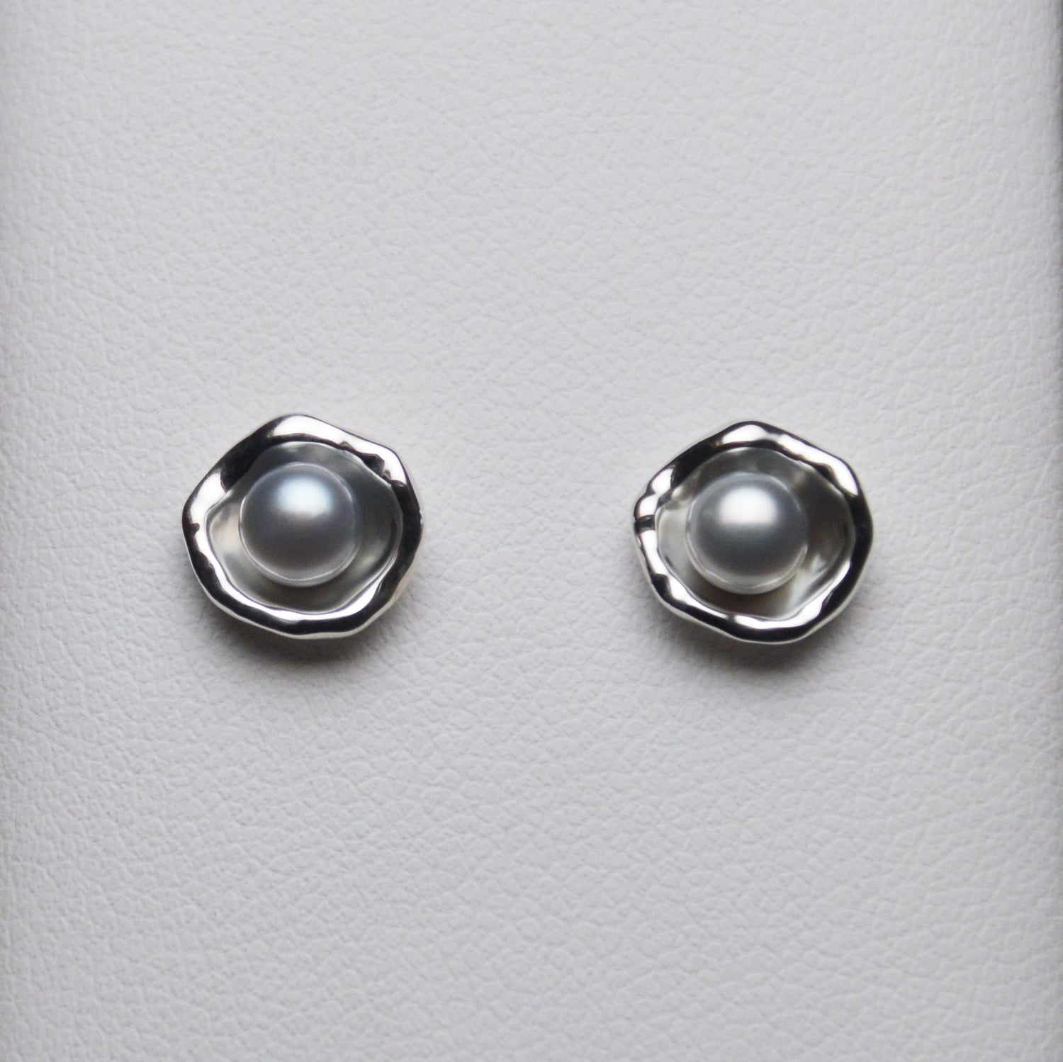 Sanibel Watercast Earrings w/ Pearl