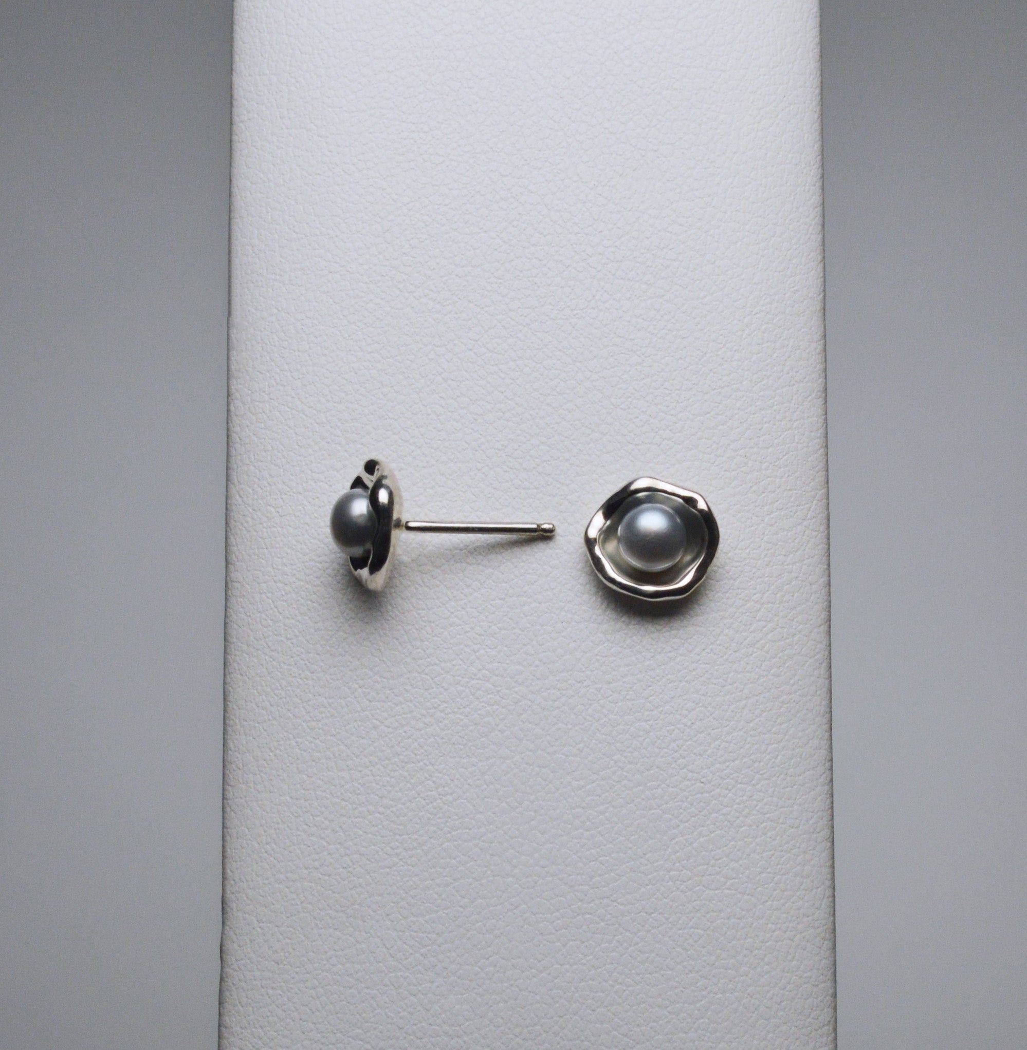 Sanibel Watercast Earrings w/ Pearl