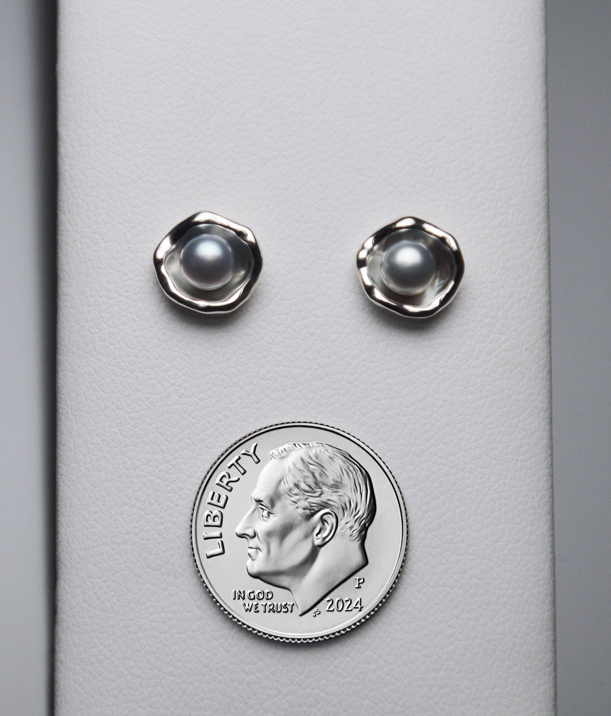 Sanibel Watercast Earrings w/ Pearl