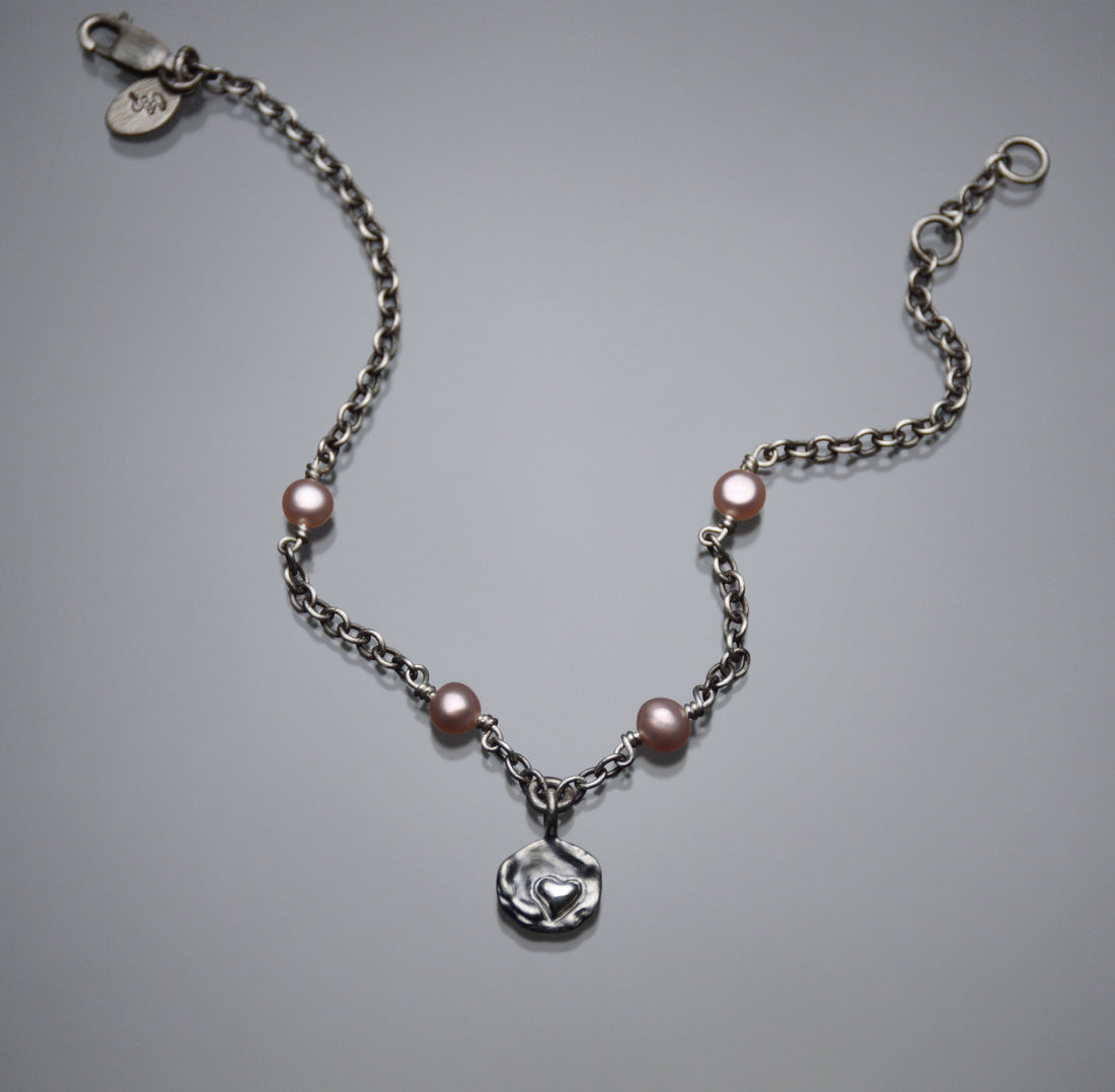 Sardara Watercast Heart Bracelet with Champagne Pearls