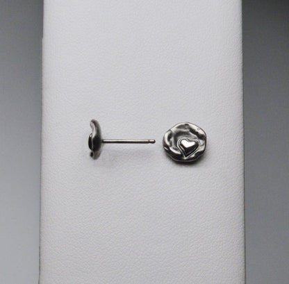 Sardara Watercast Heart Stud Earrings