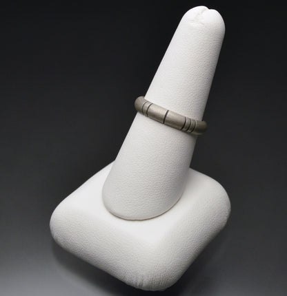 Vertical Line Band Ring